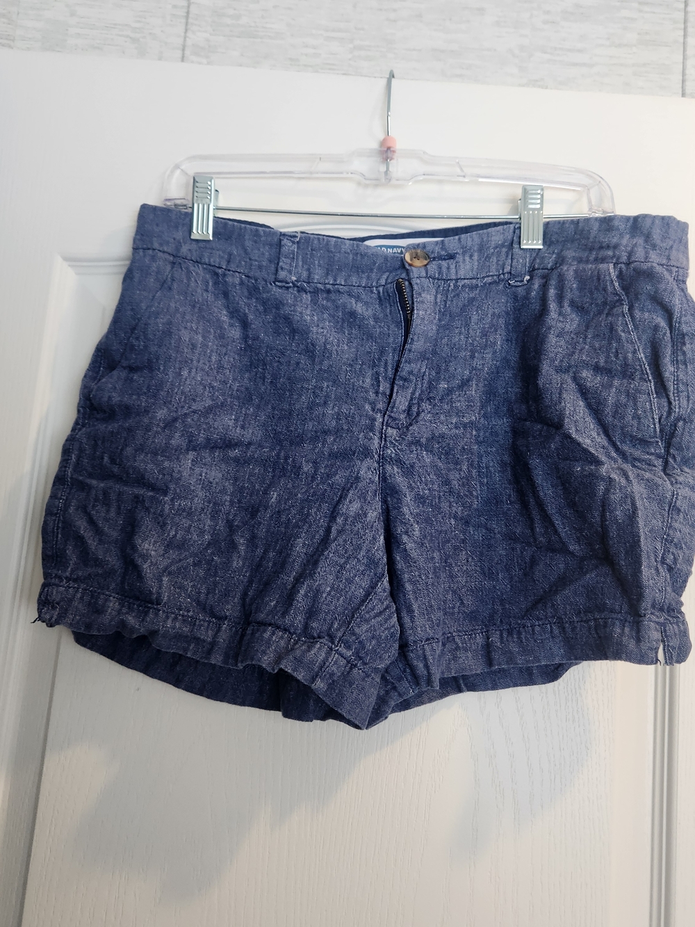 Old Navy Womens Blue Chambray Shorts 12  EUC